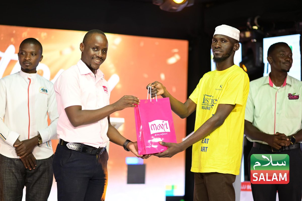 We gifted the contestants in #SalamOmumayi with lots of Movit goodies yesterday at the grand finale 🤗🤗. #AllDayConfidence