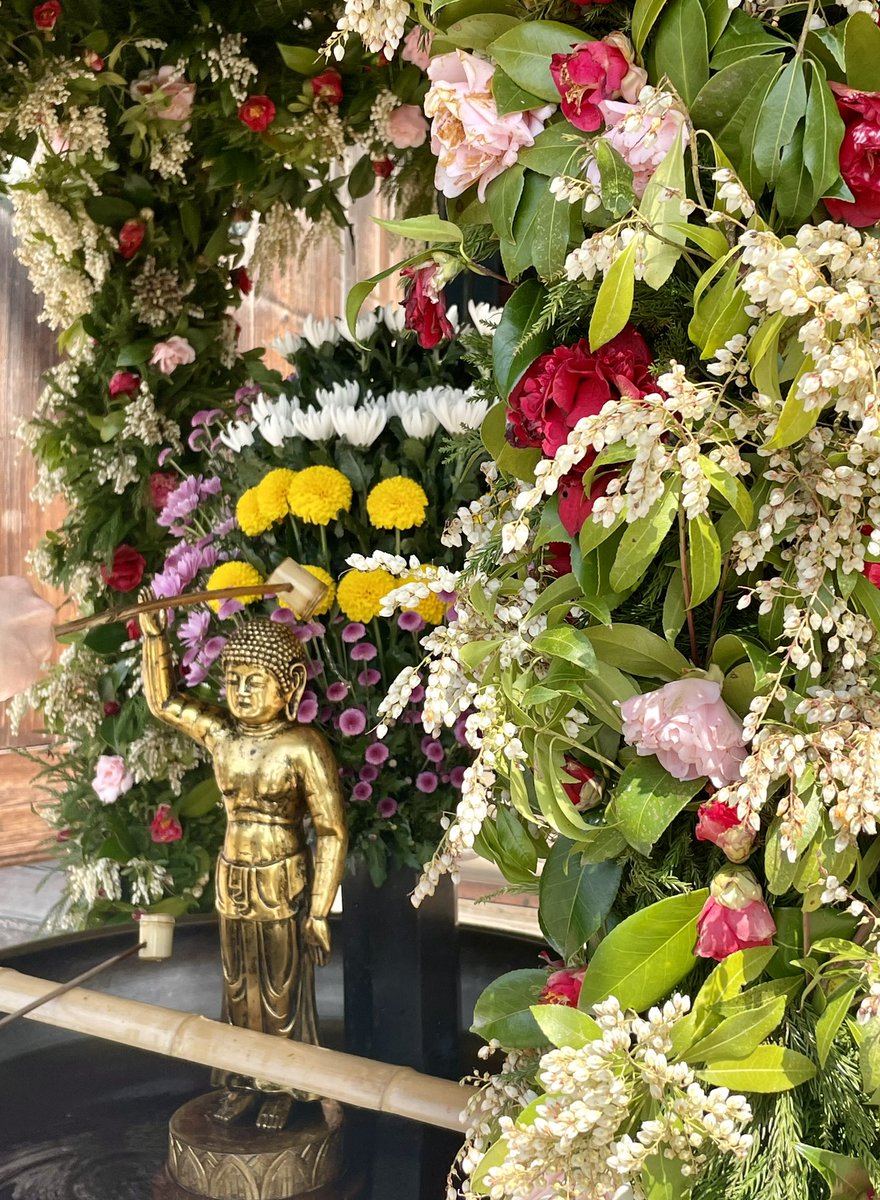 Ceremony of the Buddha’s Birth (Busshō-e) will be held on Apr. 8th at Great Buddha Hall. #nara #todaiji #buddha #flowerfestival 
Please refer to todaiji.or.jp/en/news-240401/