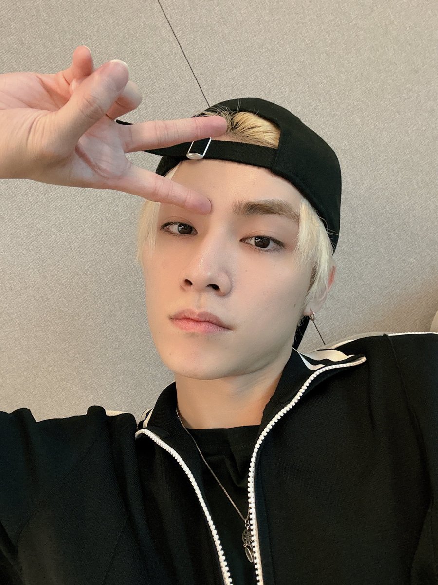 xiaojun_xdj's tweet photo. JUNJUN 💭 https://t.co/hH7qjvoo9Z