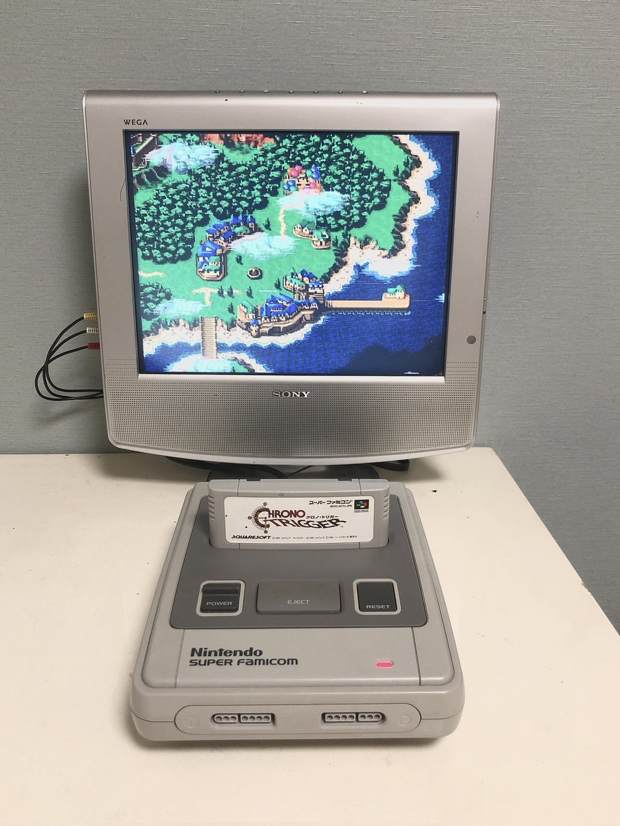 SPDAIS's tweet photo. 自分の中のレトロゲーム魂に火が着いてスーファミを大阪の #Smartmart
さんに修理に出す。見事に復活。#Smartmart さんの修理技術と任天堂のハードの頑丈さに感謝❗ https://t.co/JlkHj5PudS