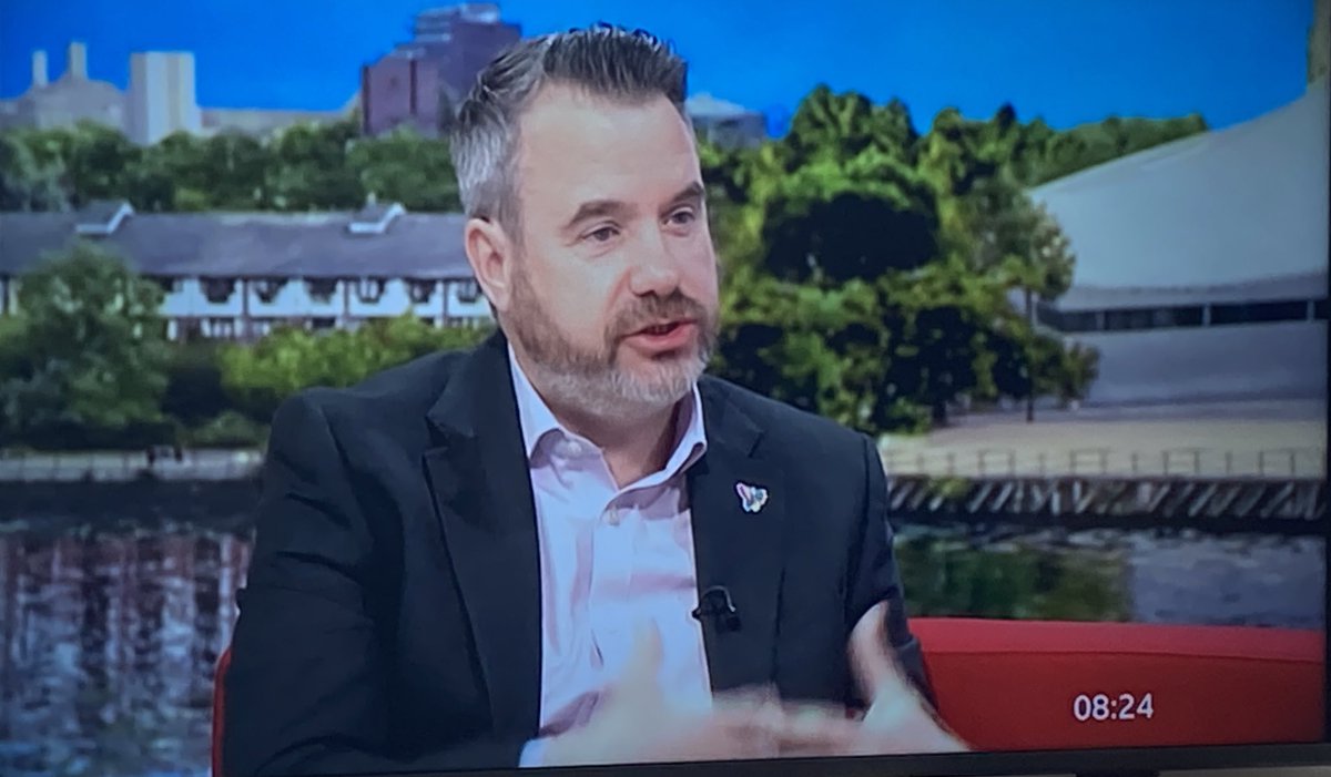 Listening to @Tog4ShortLives @itsandyfletch on @BBCBreakfast. Very clearly articulating the impact hospice care has, its benefits to the system and the bizarre position with the small but important NHS contribution agreed by @Helen_Whately still to be confirmed by @NHSEngland.