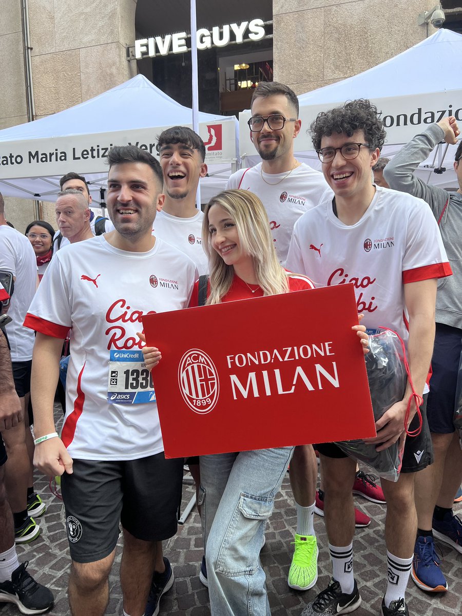 Ready for the @milanomarathon with Fondazione @acmilan 😤 Obviously here to win, not for the content..