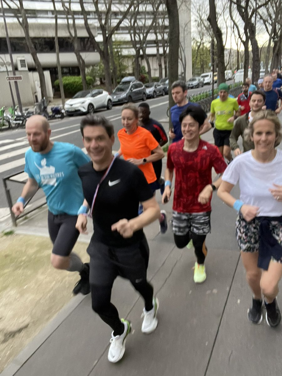 SRHurology's tweet image. 1/2 Fantastic morning with #EAU24 fun runners!!! We had energy, views and everyone back in one piece (no lost runners either!)🏃🏽‍♀️🇫🇷🏃🏿‍♂️

THANK YOU to everyone who came early to run, THANKS to EAU staff and to the marshals on the route 🙌🏻

Wonderful to see @AStenzl @BenjaminPradere