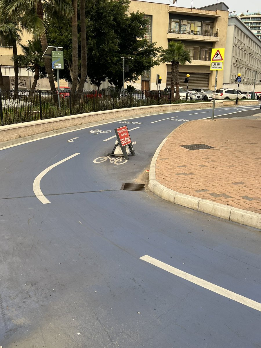 ⚠️⚠️Warning Cyclists ⚠️⚠️ I saw this yesterday & should have moved it but there were too many people in the area watching. Sorry! Disconnect Reconnect, look out for this carelessly placed works sign which is difficult to see as you come around the sharp corner #gibraltar