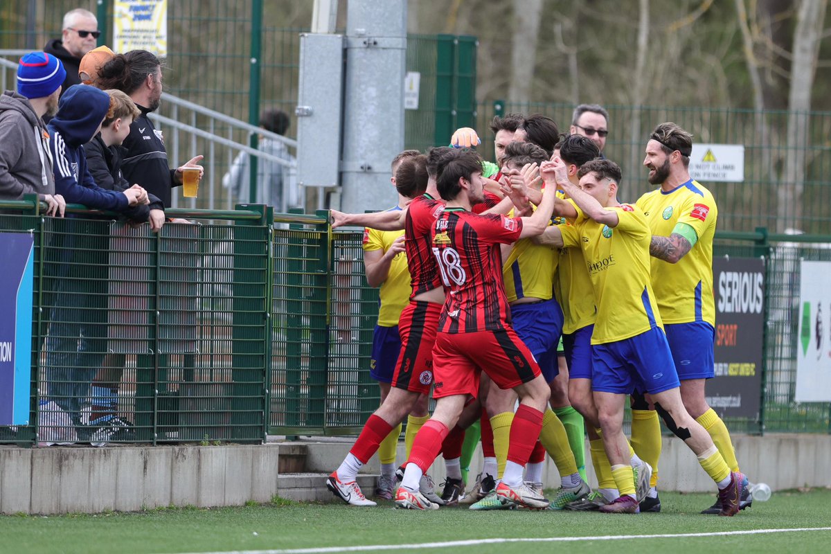 You can read up on all the action against @RPVFC in the @IsthmianLeague here👇🏻 ascotunited.net/last-gasp-vale… @ShootingStarsP4 📸 #WeAreAscot #UpTheYellas💛💙