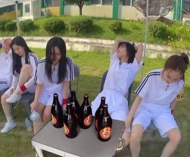 hiraimocchi's tweet photo. PLS YALL WELCOME ME NOW IN #ONCE100KCLUB 😎❤️

Join STATIONHEAD:
🔗 https://t.co/Dm4NtyVQYm
🔗 https://t.co/qVlUWlhivj

FINAAALLYYYYY @JYPETWICE 🐥 

#TWICE #ONCE #STREAMFORTWICE https://t.co/G2oC5NXRPb