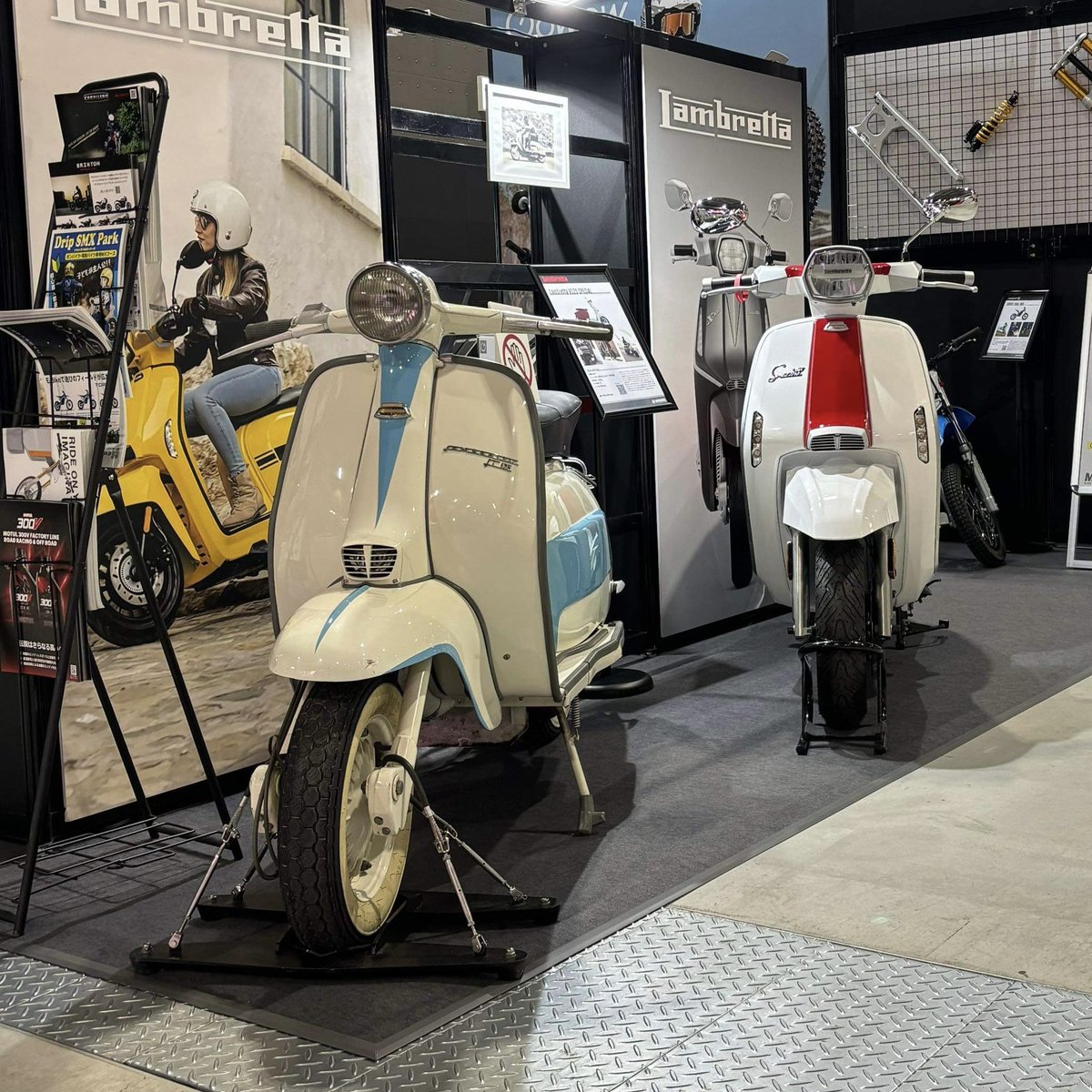 MOTORISTS17's tweet photo. 名古屋モーターサイクルショー最終日です!
あっという間ですねぇ。。。
本日も多くの方のご来場をお待ちしております!
・
#FANTIC
#BRIXTON
#LAMBRETTA
#NICOT
#PANDOMOTO
#LEXIN
#スクランブラー
#ストリートバイク
#イタリアンスクーター
#ラリー https://t.co/Ec4SzO88xn