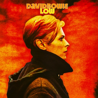 #RockSolidAlbumADay2024 #DavidBowie #NEWWAVE Listening to Low - David Bowie (1977) Another Bowie masterpiece, quite ahead of his time. Two years later this sound will be everywhere. The 2nd side still sounds utterly contemporary. Even now this LP's influence is still heard.