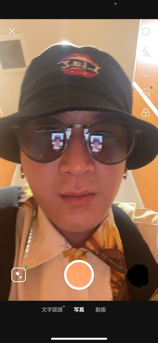 inc_hyo's tweet photo. どこかのお店のトイレで自撮りせなあかん状況がきたらこの状態でスクーリンショットをしましょう
#天気いいし山でも登りにいこかなーの絵 https://t.co/P1ilNr8B7c