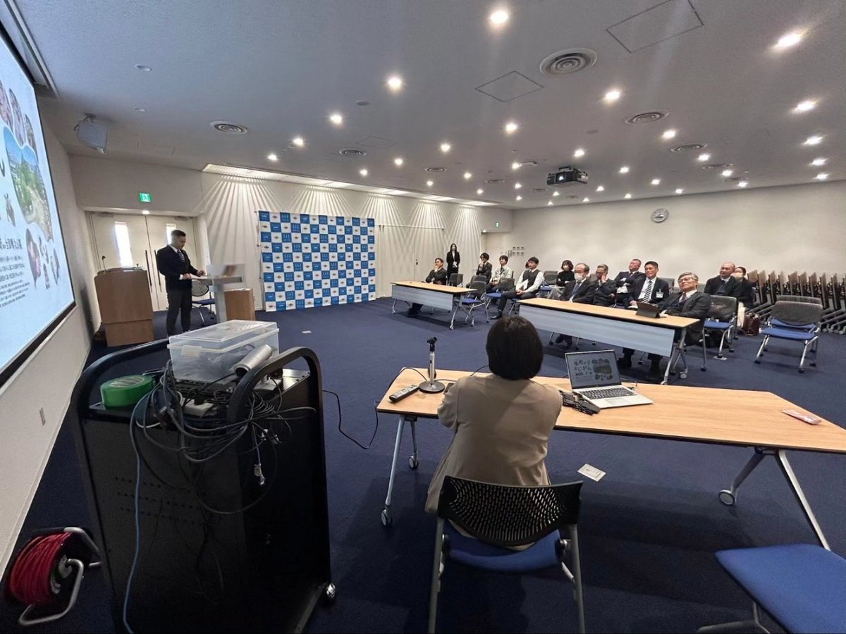 oriai_inc's tweet photo. 令和5年度最後の事業は「ふるさと未来会議✏️」でした。一昨年度に引き続き2年目の活動となり、有志で集まった役場職員およびゆめの森教職員の皆さんの熱量は圧巻でした！
#ふるさと未来会議 #地域交流 https://t.co/vT6Irtgki0