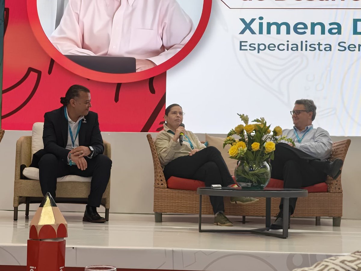 📍Estuvimos presentes en el #EncuentroLatam, discutiendo sobre Educación para la Ciudadanía y los desafíos y oportunidades según los hallazgos del #ICCS. ¡Gracias a @Icfescol y #LLECE por fomentar el diálogo regional para transformar nuestros sistemas educativos!