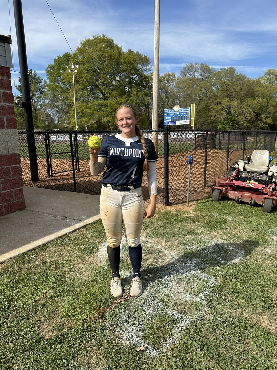Congratulations to our #30, Macie Dever Boaz (2026) on 3 run HOMERUN 💣! Awesome, Macie Moo, way to go! @macie_moo26 @ImpactGoldOrg @jazzvesely @DeverBoaz