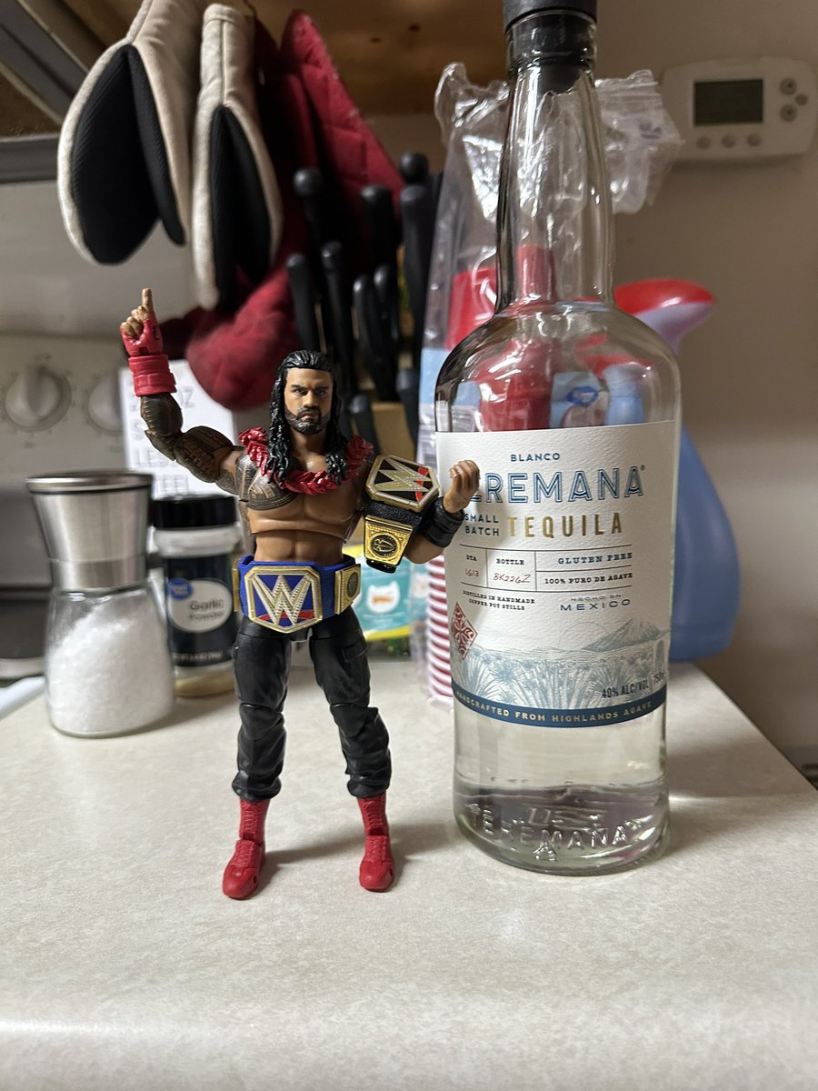 TehLumberZack's tweet photo. It’s been a good night #WrestleMania https://t.co/YcwkmGVMhS
