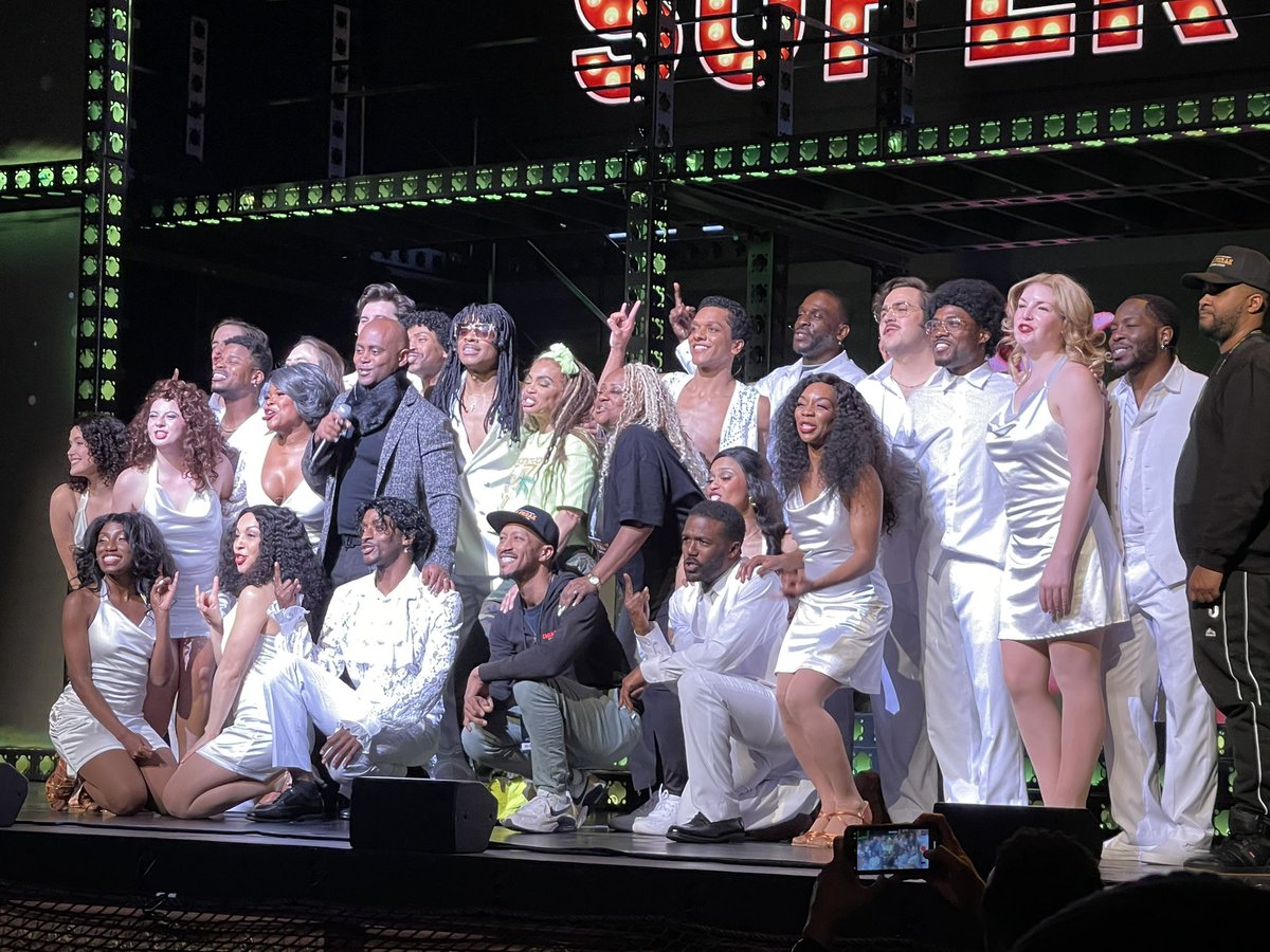 KLyargy's tweet image. amazing show! 🖤✨ #RickJamesLive #BlackTheatre #DCNights @StokleyOfficial