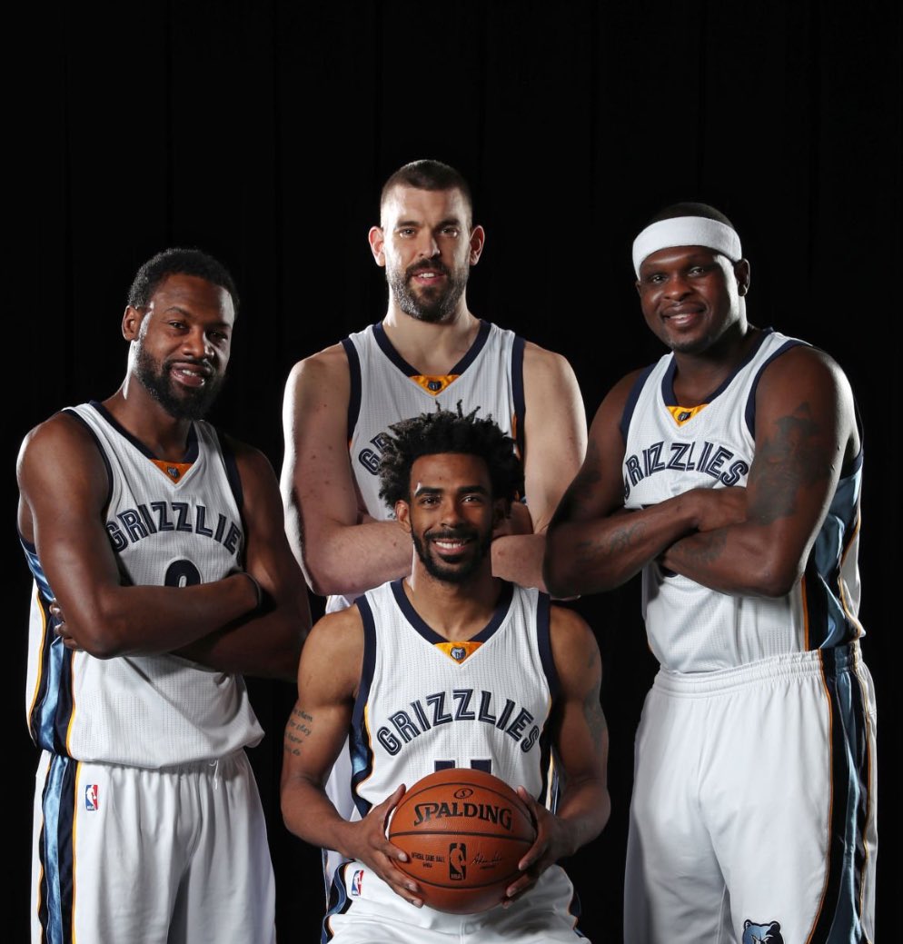 Ballislife's tweet photo. Grit &amp; Grind! https://t.co/E0uWqP8NuU
