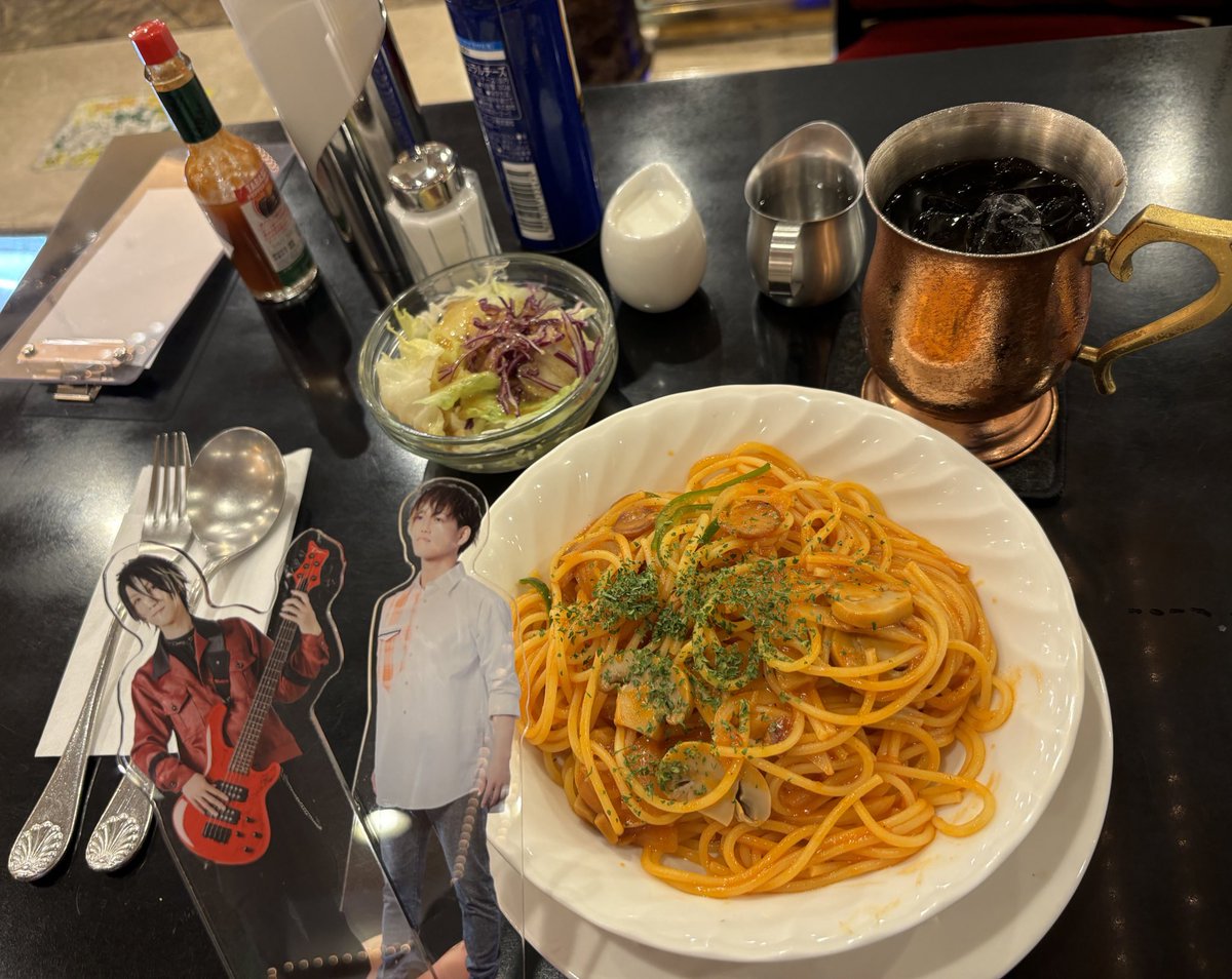 昼公演チケットお譲りいただけたので昼も夜もいます！是非ご挨拶させてください☺️ 飯がうまい！！