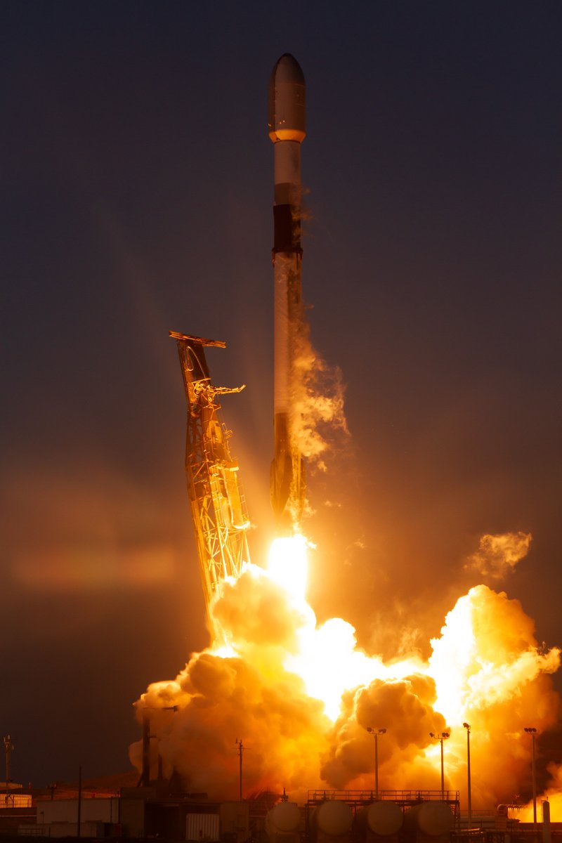 Falcon 9 launches 21 @Starlink satellites – including six with Direct to Cell capabilities – to orbit from California following the first successful demo of Direct to Cell texting in early 2024