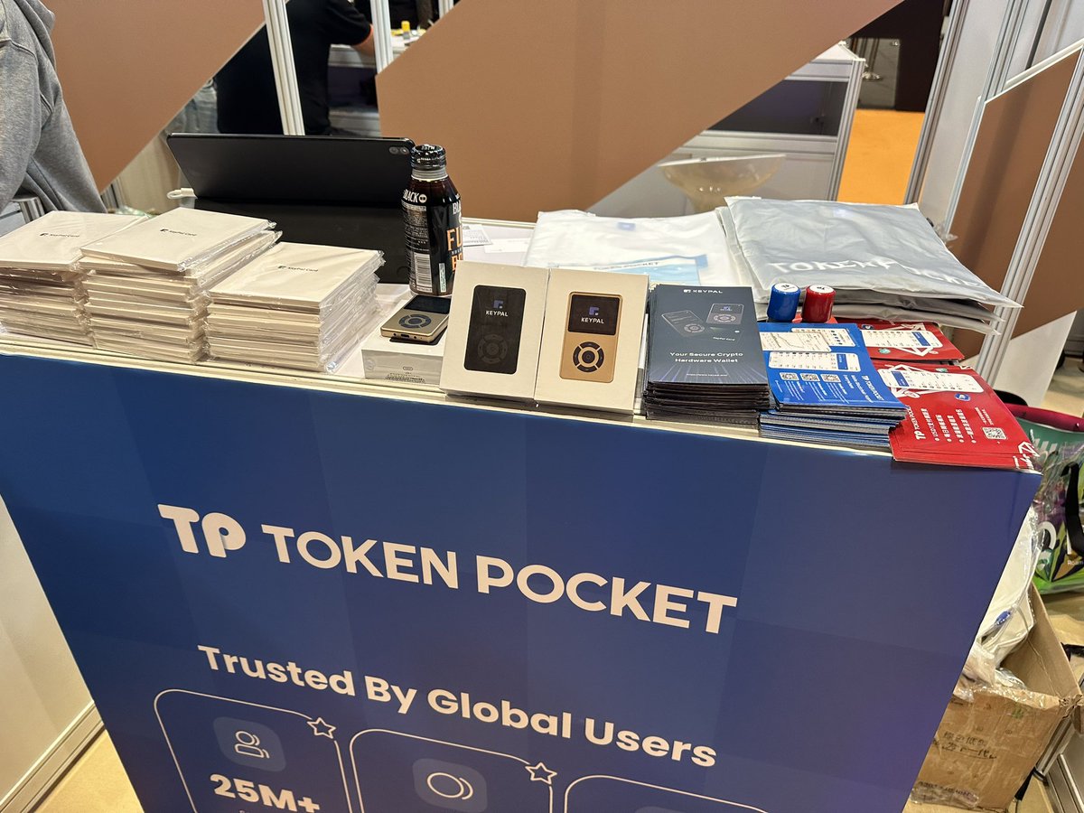 💙Meet us at G19 booth and get your #TokenPocket gift! #HongKong #HKweb3festival