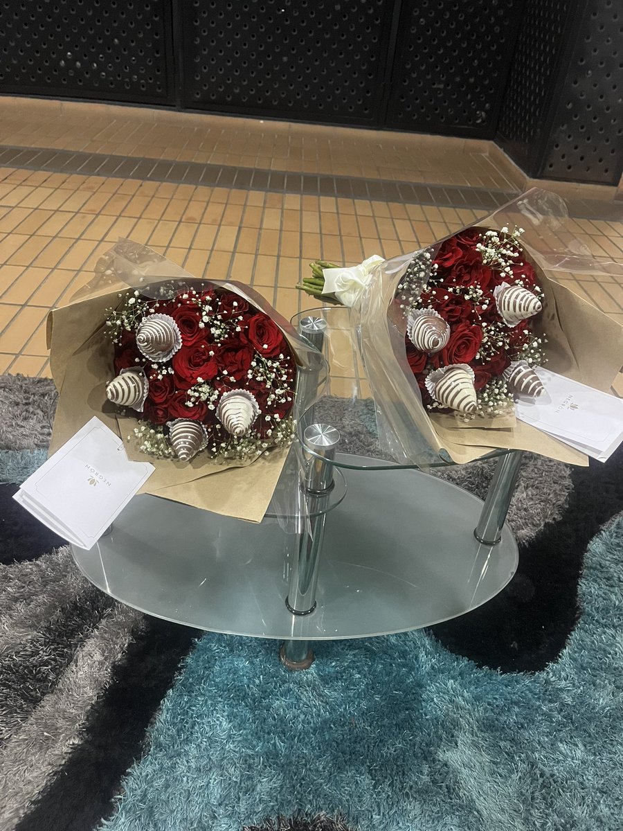 Flores para la linda y para la mamá de la linda