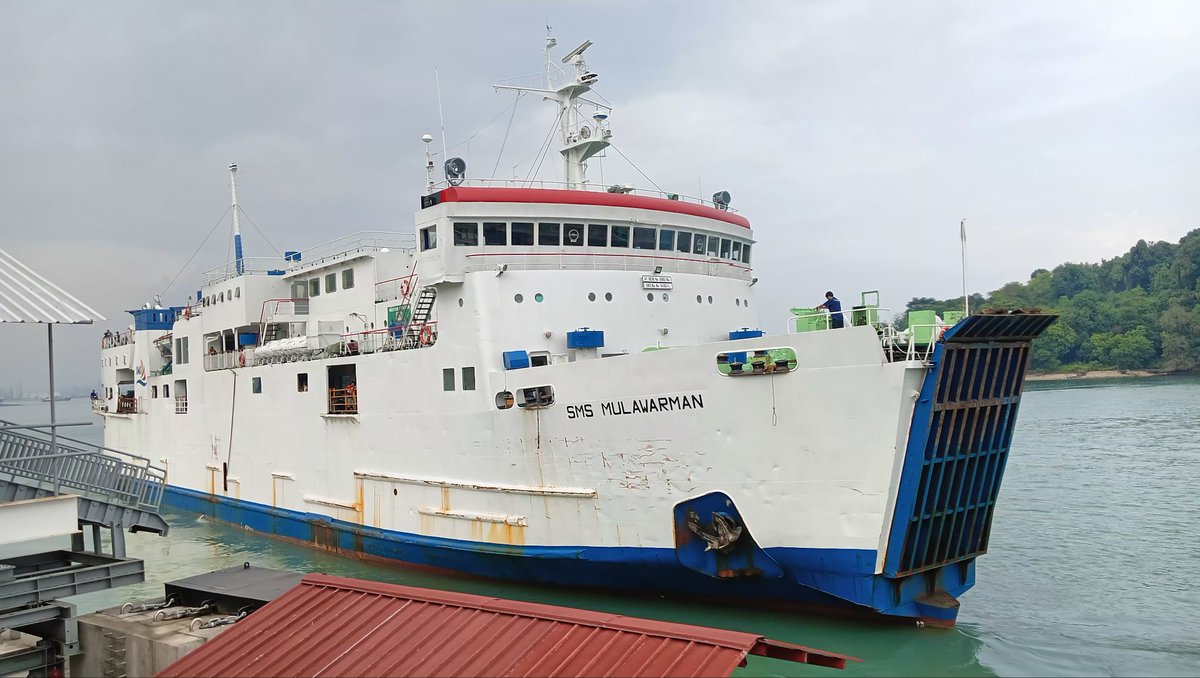 現在インドネシアで活躍している元東日本フェリー「ばあゆ」は、2013年から「SMS Mulawarman」としてチレゴン市メラク港第2埠頭から出港しました。