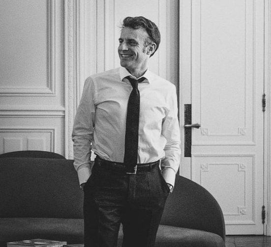 lallier_michel's tweet photo. 3ème Partie des + Belles Photos en Noir & Blanc de Notre Merveilleux & Courageux Grand Président @EmmanuelMacron 🇫🇷🇪🇺🙏🏻Merci #Soazig 🙏🏻MERCI Mr le Président Emmanuel Macron 💙🤍❤️🙏🏻Il m'en reste quelques-unes pour Demain 😉🙏🏻 https://t.co/bPAujBvfA8