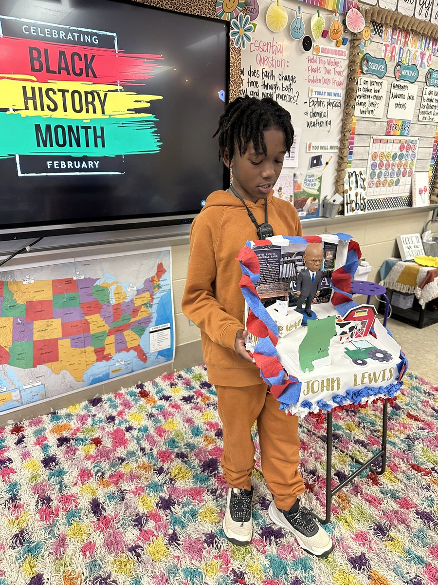 Mrs_MHobbs's tweet photo. Celebrated Black History Month with projects about famous African Americans from Alabama. ❤️💛💚 https://t.co/YjuzrntWJQ