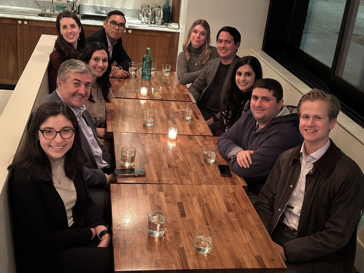 @CleClinic_PHO Group Dinner with trainees at #ASPHO2024, the future of Pediatric H/O is bright on their hands @RabiHannaMD @StaceyZahlerDO @jaimebaldeonm @eesha_zaheer @AugustCulbert @CleClinicKids @CleClinicLCM