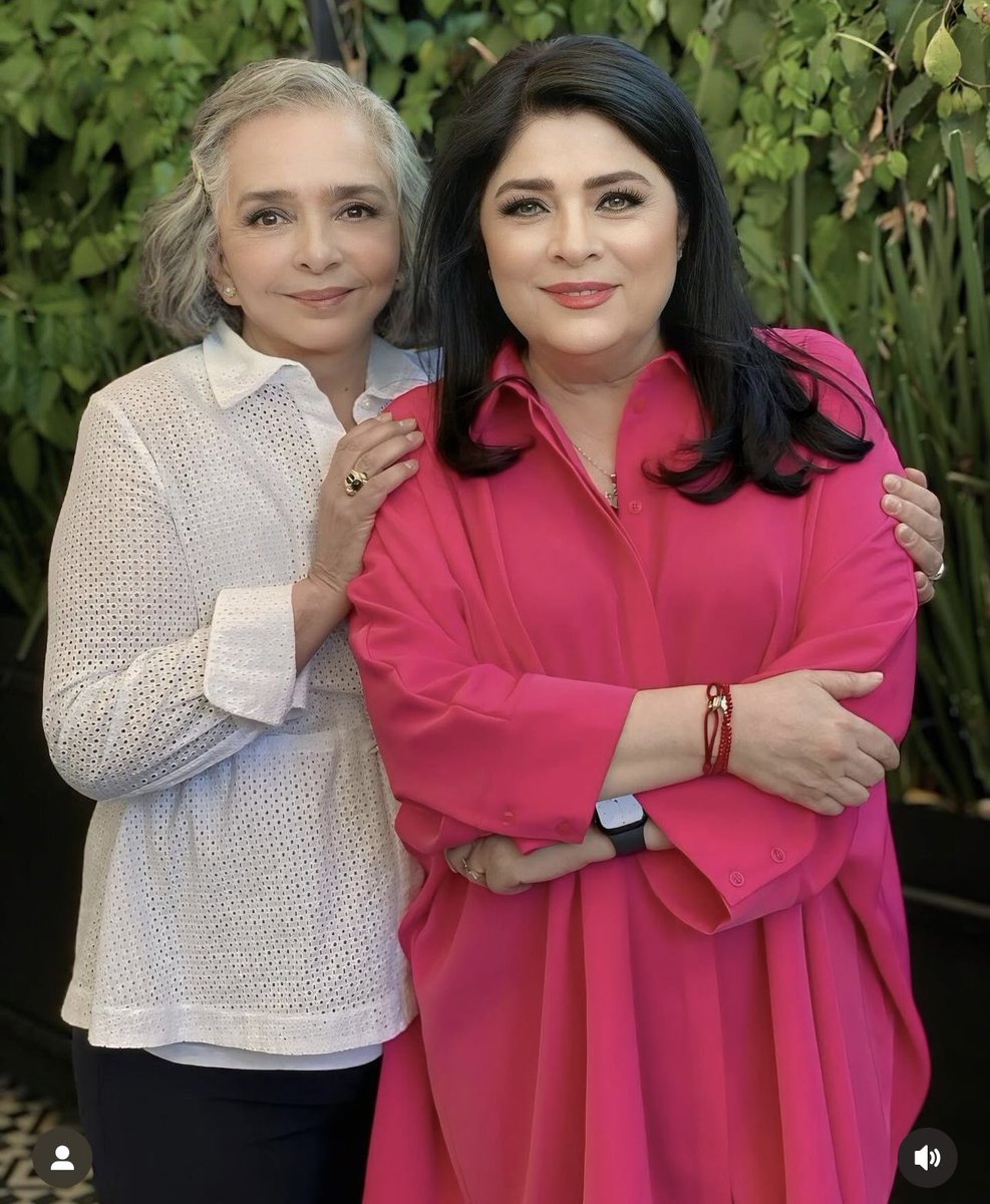 RuffoFansCol's tweet photo. Baby Shower de Tessa😍❤️ @victoriaruffo31 @joseedu92 @AuroraValle @AnaMartinActriz @gretelvaldez https://t.co/4cZebjKJVk