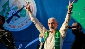 mohamedeltamy's tweet photo. #تل_ابيب لما المتظاهر الاسرائيلي السلمي له مطالب تمادت دولة اسرائيل في التمادي والتماهي عن تحقيقها ويري بأم عينه حال الدولة وما انتهت اليه بتدمير كل الوعود التي جعلته يترك وطنه الام ليحقق الحلم الواهي الخيالي الذي اتضح انه وهم وظلم وخيال يصاب باكتئباب وخيبة امل.
#فريق_مجاهدون https://t.co/Hyzw5nQdEh
