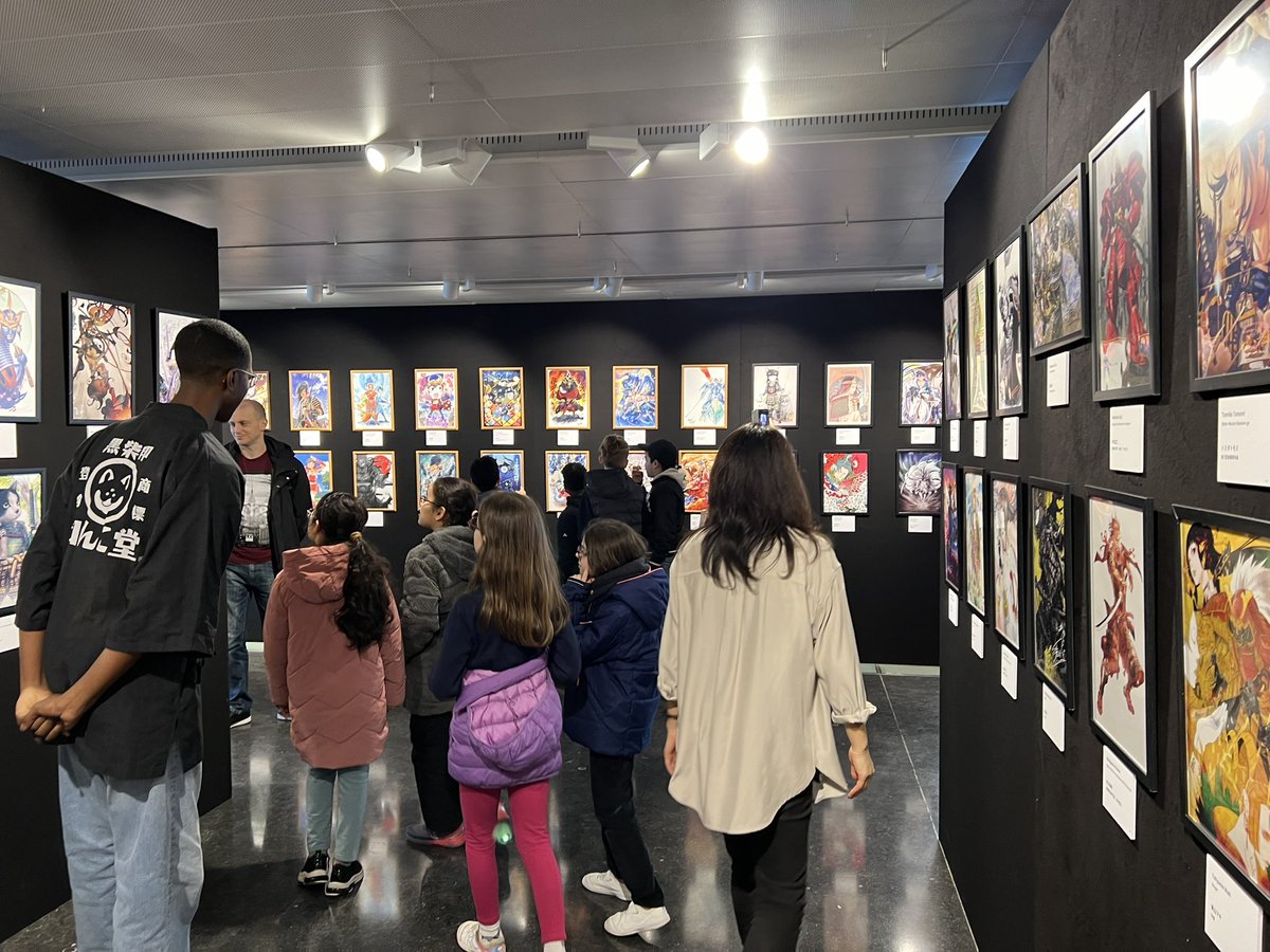 yokotamamoru's tweet photo. フランス　パリ日本文化会館での展示会
武者絵展　全日程　無事終了との報告が来ました　　

羽山淳一さん　ことぶきつかさ夫妻　Andy  日本文化会館のスタッフの皆様
フランス、日本での協力者の皆様　フランス日本大使館の皆様　
そして来場者の皆様

ありがとうございました https://t.co/TVJ0SIYnTG