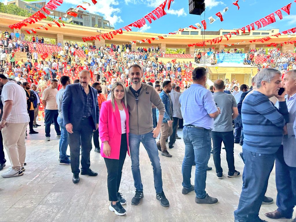 Raife SÜRMEGÖZ 🇹🇷 (@rsurmegoz) on Twitter photo HATAY'DA YÜZLER GÜLDÜ
<a href="/HatayBSB/">Hatay Büyükşehir Belediyesi</a> Başkanımız Sn. <a href="/mehmetonturktr/">Mehmet ÖNTÜRK</a>’ü ve Cumhur İttifakı İlçe Belediye Başkanlarımızı tebrik ediyorum. 👏
#Hatay’ımıza hayırlı olsun. 🇹🇷
<a href="/AbdulkadirOzl/">Abdulkadir Özel</a> HATAY'DA YÜZLER GÜLDÜ
<a href="/HatayBSB/">Hatay Büyükşehir Belediyesi</a> Başkanımız Sn. <a href="/mehmetonturktr/">Mehmet ÖNTÜRK</a>’ü ve Cumhur İttifakı İlçe Belediye Başkanlarımızı tebrik ediyorum. 👏
#Hatay’ımıza hayırlı olsun. 🇹🇷
<a href="/AbdulkadirOzl/">Abdulkadir Özel</a>