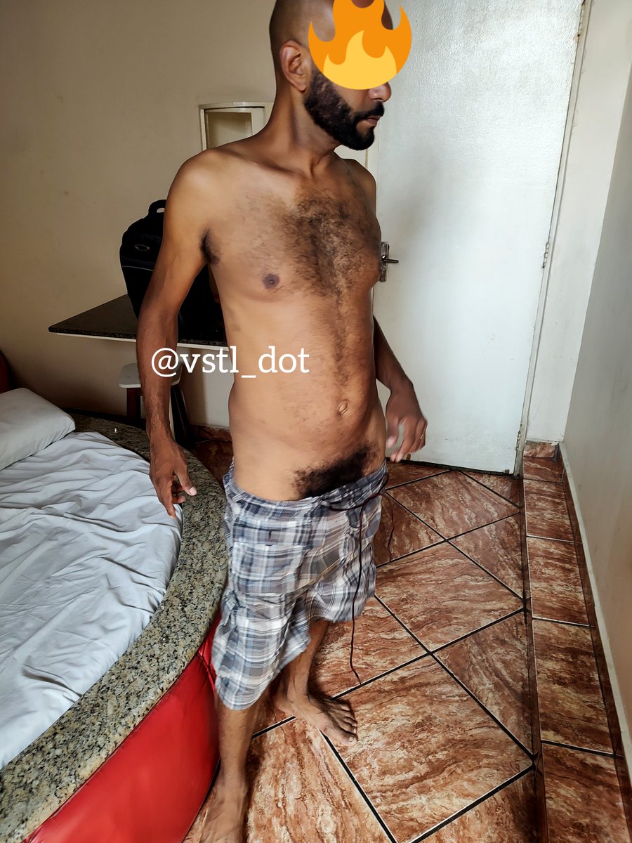 vstl_dot's tweet image. Mostrei um pouco da pegação que rola no centro de BH. 2 machos que estavam na minha mira escapuliram (no vídeo 1 da pra entender o motivo), mas encontrei esse dlc (bebinho) nas medicações da rodo... No vídeo 2 mostro nossa saga até chegar nesse motel😈.