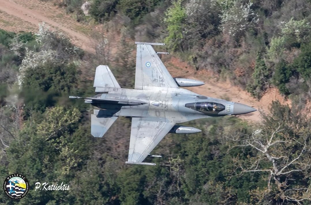 Καλή μας Κυριακή! #HAF #Tiger #335sqn
📸PanagiotisKatsichtis