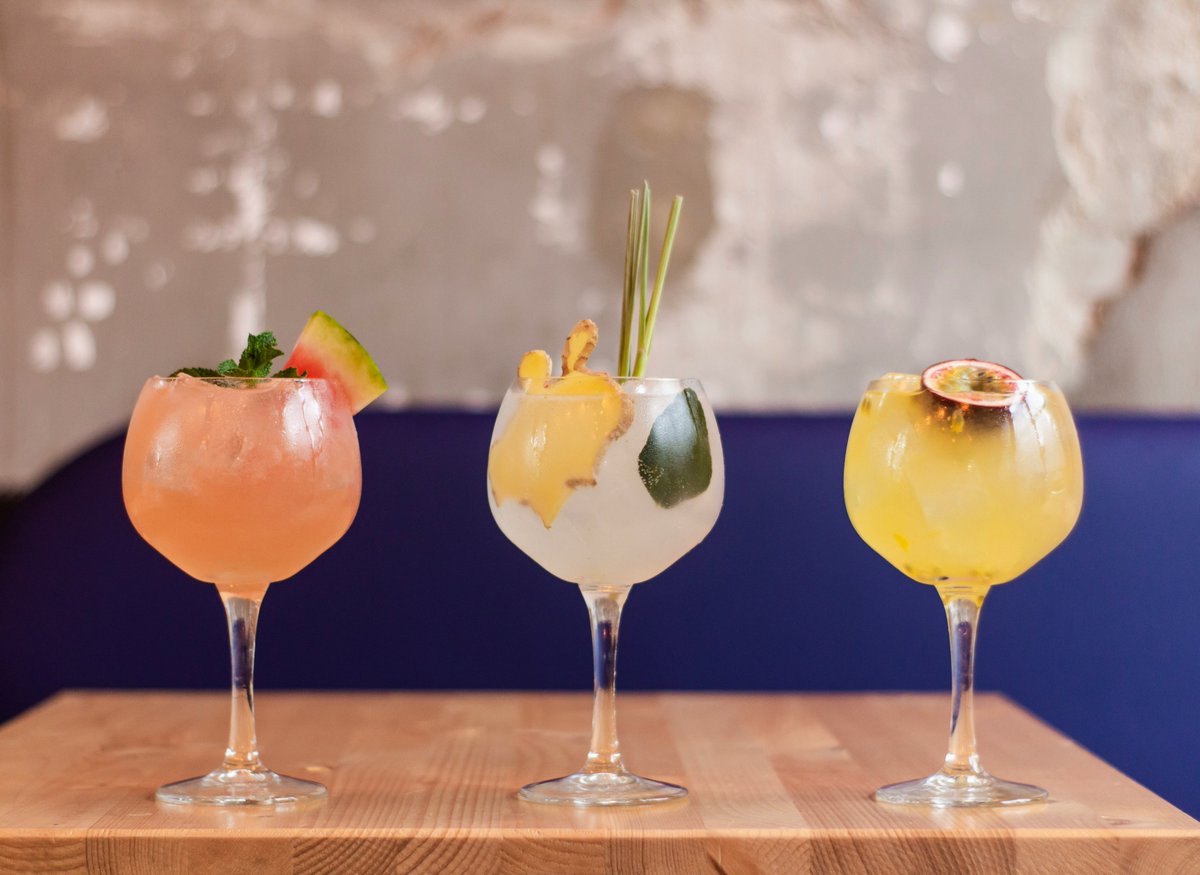 jacarandaluxury's tweet photo. Dive into the Fun Day with our misty Cocktail collections, as you over see the beautiful Naivasha Town from our Panoramic view.
#cocktailsunday🍸 #jacarandasportsbar🔥 https://t.co/KERaVFOgDY