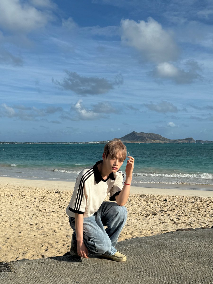 TIOT_NOW's tweet photo. [#준현]
날씨가 좋아요.
다들 바다 한번 보러가세여🌊

#금준현 #KUMJUNHYEON
#TIOT #티아이오티 #Kick_START https://t.co/gDfxZY8QgY