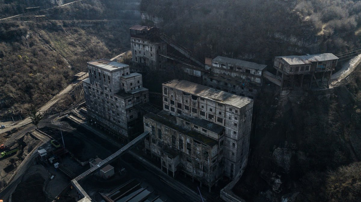 Georgian Manganese started taking down old processing plants in Chiatura.