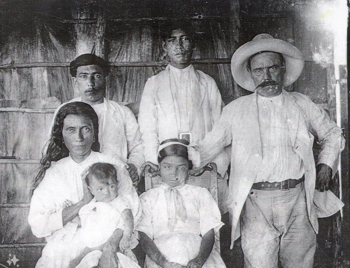 Familia Barrientos, formada por un soldado español y una indígena de Baracoa, no éramos colonia, éramos provincia de ultramar,los peninsulares se mezclaron.