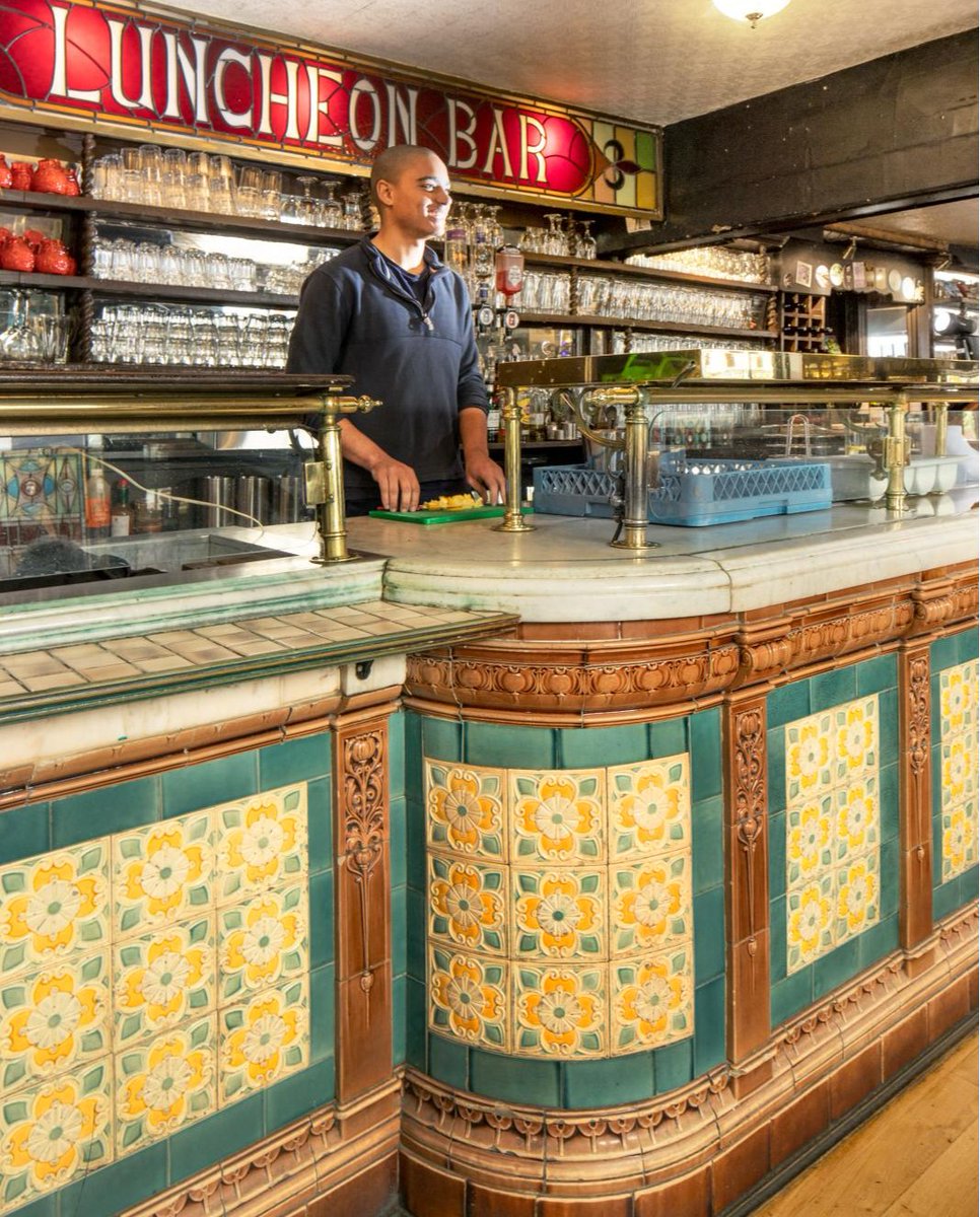 Whitelock's Ale House in Leeds is one of a small number of upmarket Victorian 'luncheon bars'. 🍻 It retains its 1895 interior decorative scheme and a wealth of high-quality features, including fixed-bench seating, stained-glass windows and a rare ceramic-tiled bar counter.