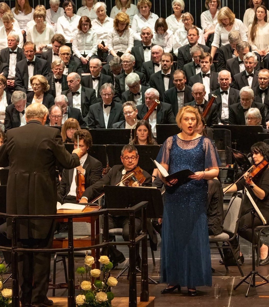 COMPETITION TIME! ✨ Want to experience the magic of the Leith Hill Music Festival? Well here's your chance! 👇🏼 Head to @hellodorking Instagram to enter. #LeithHillMusicFestival #DorkingHalls #ChoralMusic #MusicFestival