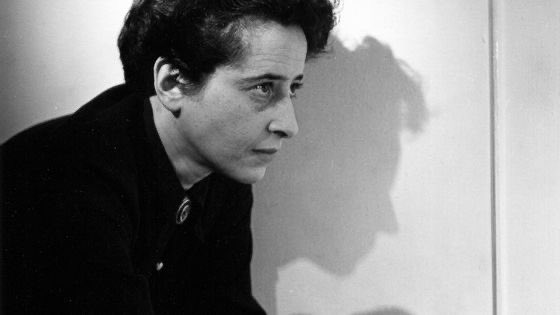 La mort de l'empathie humaine est l'un des premiers signes et le plus révélateur d'une culture sur le
point de sombrer dans la barbarie.

Hannah Arendt