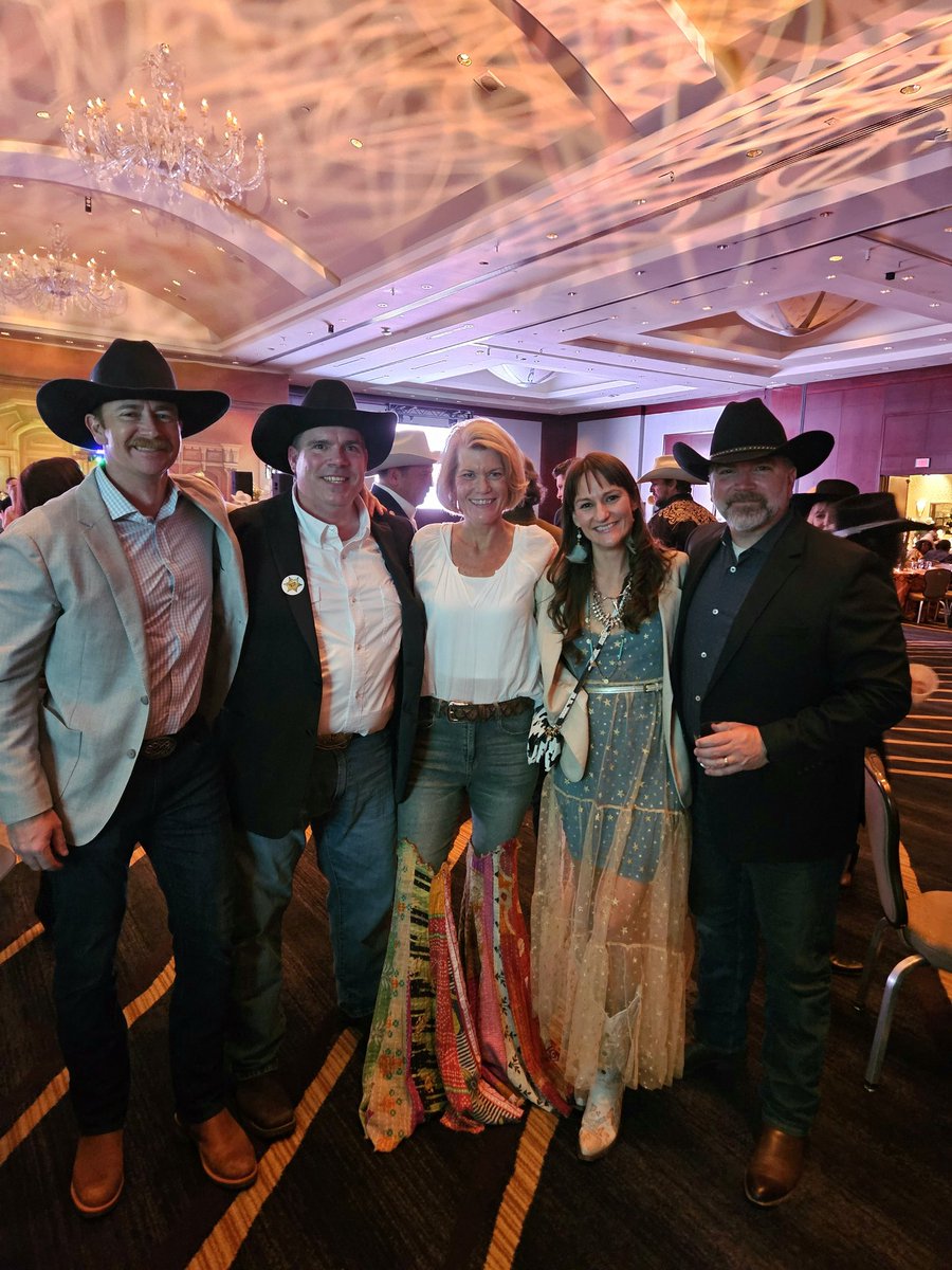 mejackson75's tweet photo. Great evening celebrating the Spring Branch ISD Education Foundation and all of the wonderful things they do!  #StantecEdu
#StantecHou https://t.co/JKtKnTjaH8