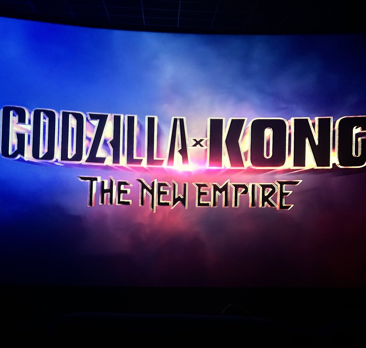 Watched #GodzillaxKongTheNewEmpire in all it’s glory in IMAX- and OH MY GOD. What a stellar experience. All the thrills and chills with this one- reminds you of the kind of mayhem Avenger films would cause in theatres. People clapped in a multiplex!