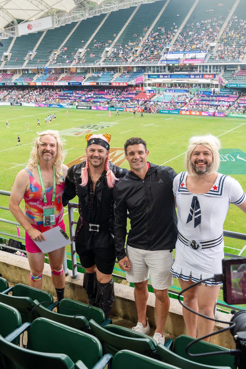 Dan Carter tweet media