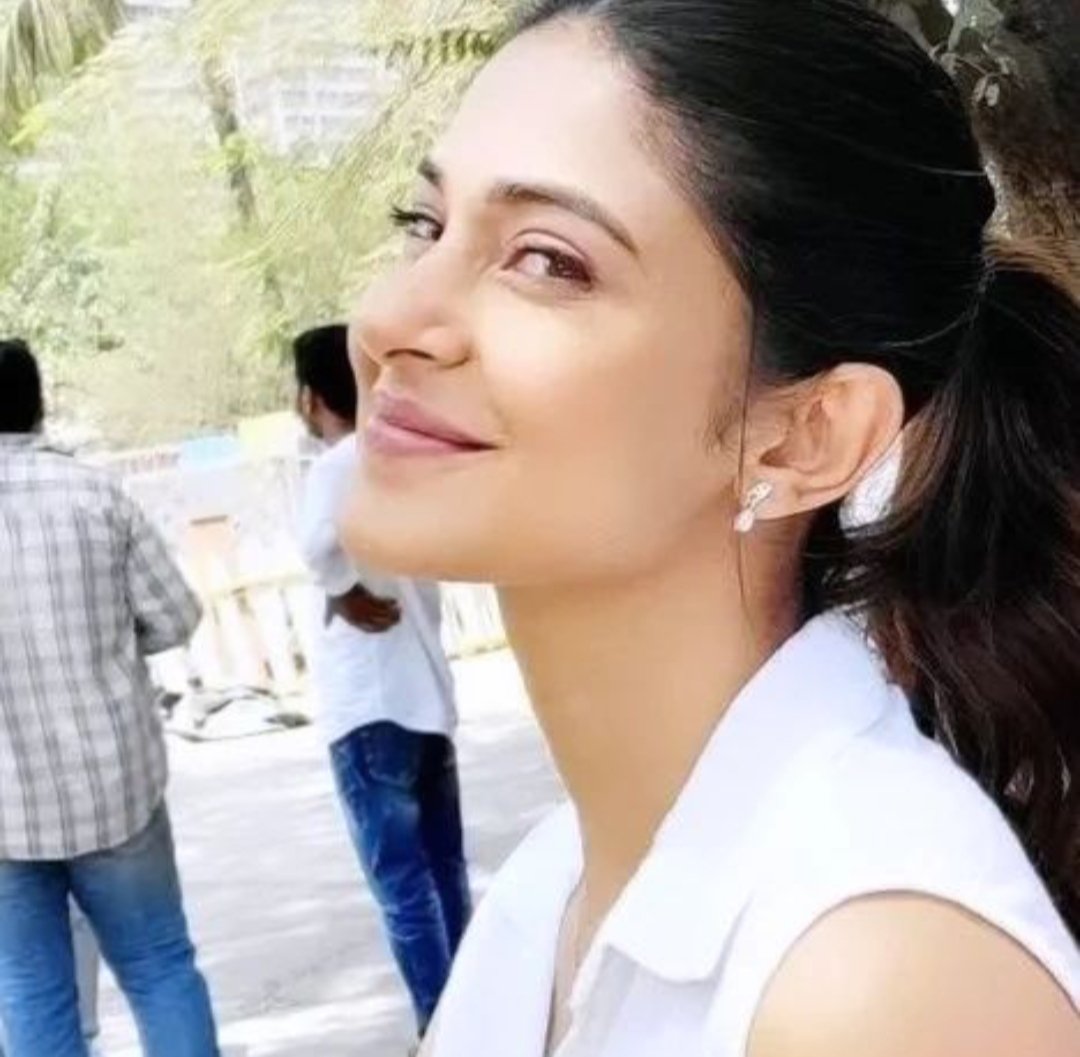 riyasha5794051's tweet photo. #QueenPrincess #JenniferWinget https://t.co/G4O1FYTVEb