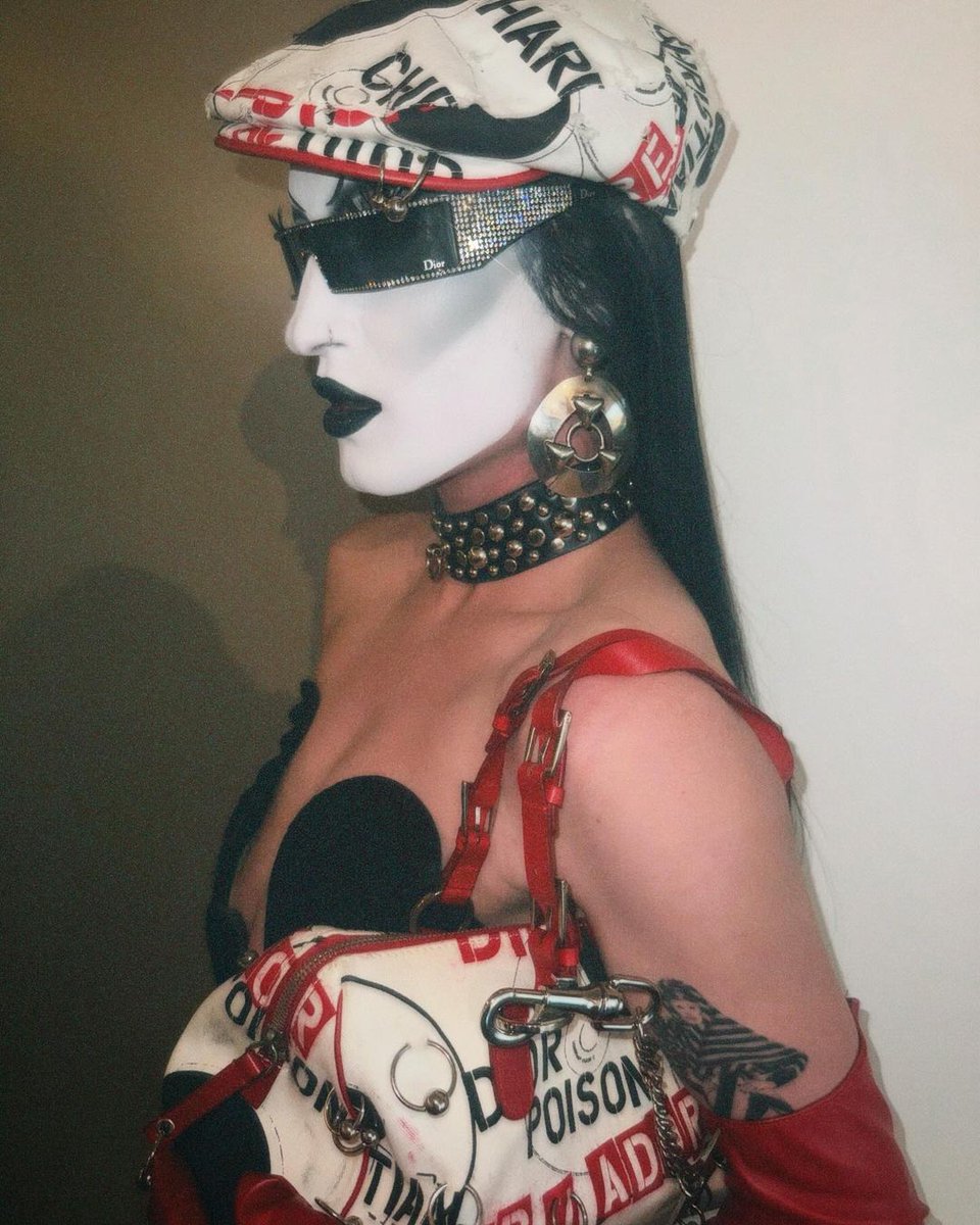 ⠀
⠀
⠀⠀⠀⠀  *⠀﹑⠀𝒔𝒎𝒐𝒐𝒕𝒉⠀﹠⠀𝒐𝒑𝒆𝒓𝒂𝒕𝒐𝒓
⠀⠀⠀⠀⠀
⠀