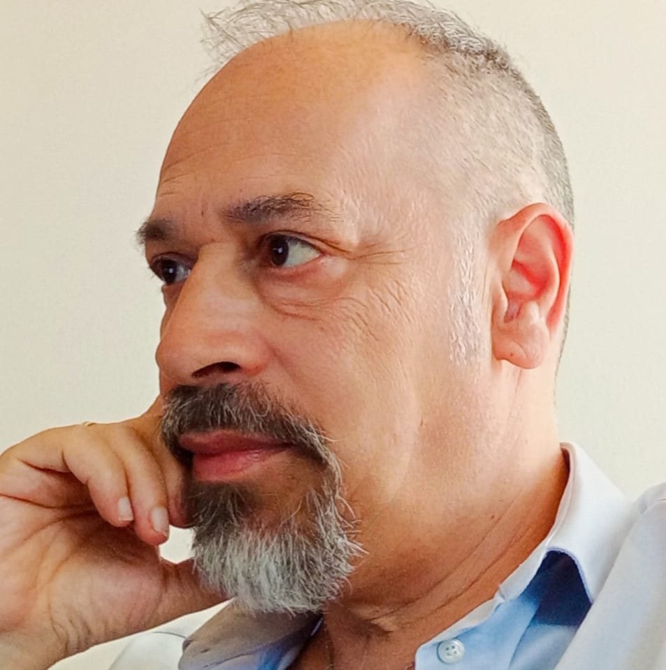 mario mariano (@mimar2000) on Twitter photo Primo in una selezione di 967 candidati Nando Tucci al momento della firma del contratto si sente chiedere da un funzionario Rai a quale quota appartenesse.Rispose al partito della meritocrazia le faremo sapere la storia della domenica <a href="/ilmessaggeroit/">Il Messaggero</a> Primo in una selezione di 967 candidati Nando Tucci al momento della firma del contratto si sente chiedere da un funzionario Rai a quale quota appartenesse.Rispose al partito della meritocrazia le faremo sapere la storia della domenica <a href="/ilmessaggeroit/">Il Messaggero</a>