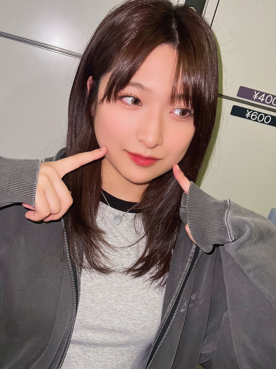 jpg4 ロリ りりり☎︎ (@ri_ri_ri_5) / X