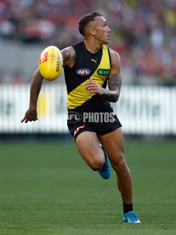 AFLtatts's tweet photo. Some new looking ink on Shai (not Shy) Bolton’s left bicep this season. Boston @RedSox fan? #AFLTigersSaints #GatherRound #ShainotShy #AFLTatts https://t.co/H7aio3lvri