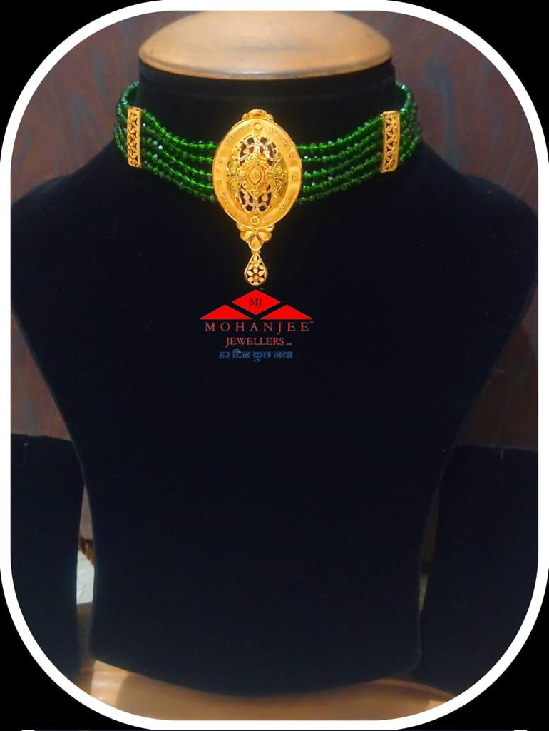 22K 916 #Hallmark #Gold #Choker #Necklace
Between Rs51,490/- and 55,900/-By Mohanjee Jewellers, 2 Sarafa Bazar, Paltan Bazar Road, Dehradun.

This is copyrighted by Mohanjee Jewellers LLP.

#Mohanjee #jewellers #traditional 
#Jewellery #Dehradun #designs