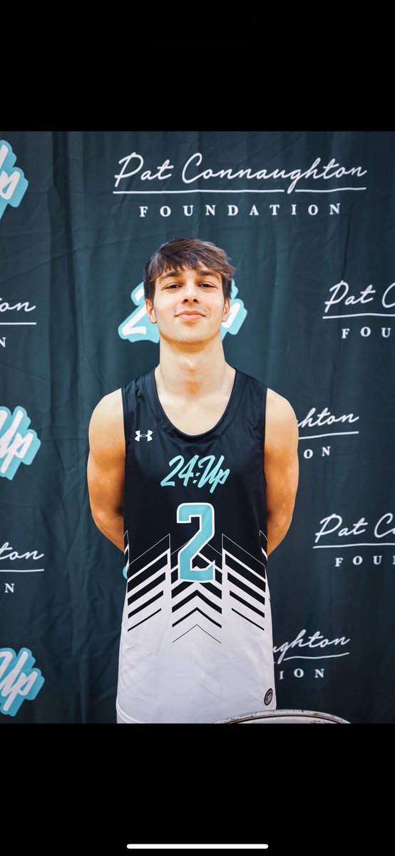 24up_official's tweet photo. 17u UA finished the night with a 64-44 win over Iowa Boys Elite.

@CalebPoling11 16 points
@wilsonscherer14 15 points
@tjricketts1 14 points

@RiseCircuit @ny2lasports @Evan_Flood @MHS_Boys_ @IsaacDennis_2 https://t.co/XaJsXGcNof